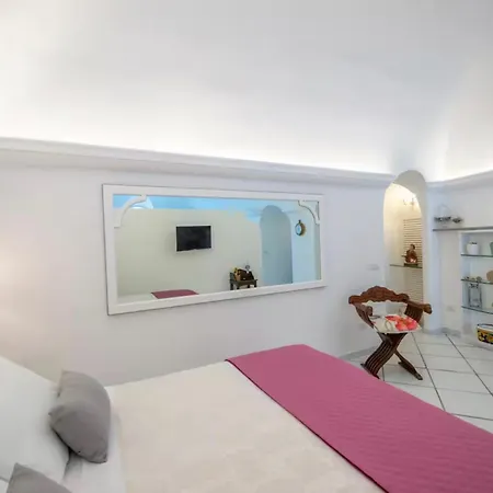 Loft 11 - *